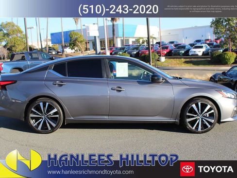 Used 2022 Nissan Altima 2.5 SR image 6