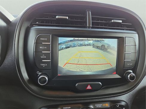 Used 2021 Kia Soul S image 19