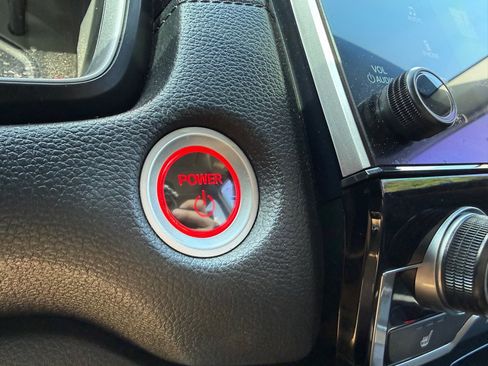 Used 2020 Honda CR-V Touring image 30