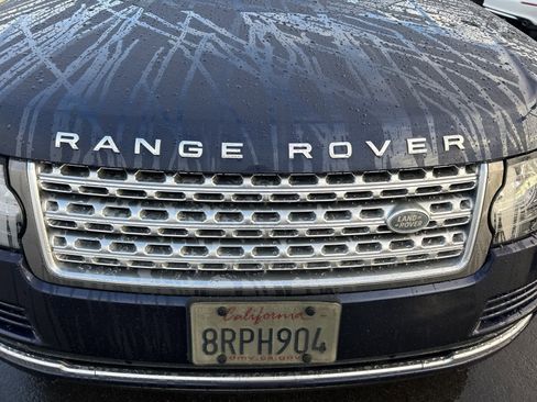 Used 2017 Land Rover Range Rover HSE image 12