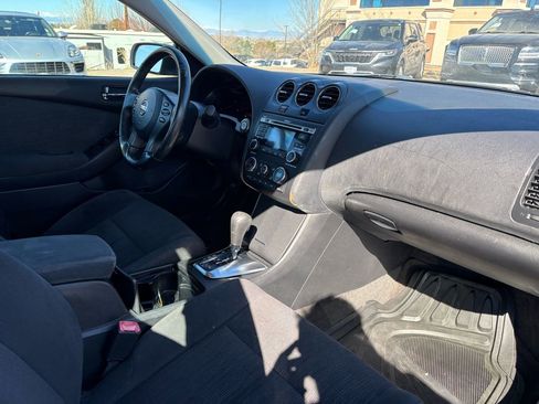 Used 2010 Nissan Altima 2.5 S w/ Premium Audio Pkg image 20