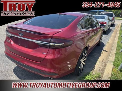 Used 2017 Ford Fusion SE w/ Equipment Group 201A image 6