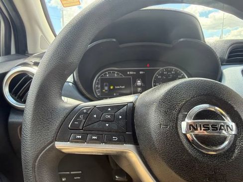 Used 2024 Nissan Versa SV w/ Trunk Package FWD image 40