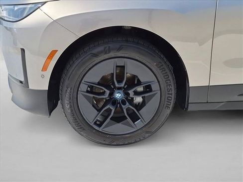 Used 2024 BMW iX xDrive50 w/ Convenience Package AWD/4WD image 26