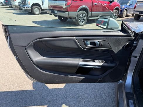 Used 2024 Ford Mustang Premium image 7