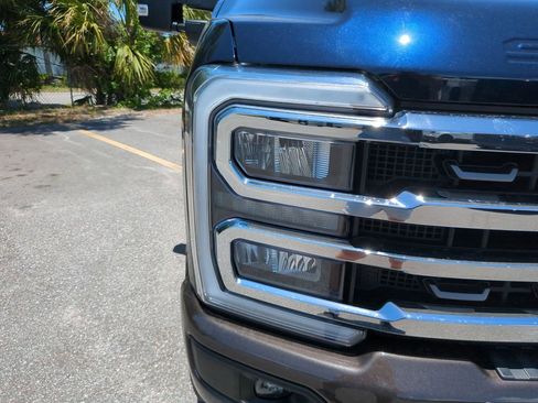 Used 2024 Ford F350 King Ranch w/ FX4 Off-Road Package AWD/4WD image 11