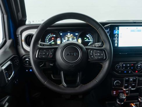 Used 2024 Jeep Wrangler Unlimited AWD/4WD image 14