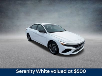 New 2025 Hyundai Elantra SEL