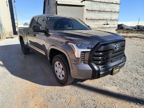 Used 2024 Toyota Tundra SR image 2