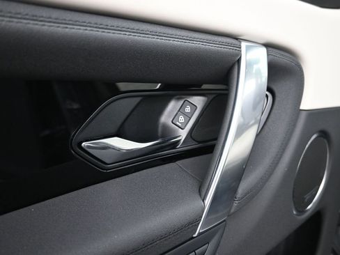 New 2025 Land Rover Discovery Sport S AWD/4WD image 21