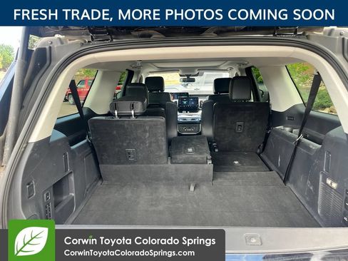 Used 2025 Ford Expedition Max Platinum AWD/4WD image 12