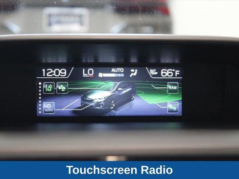 Used 2023 Subaru Crosstrek 2.5i Limited AWD/4WD image 9