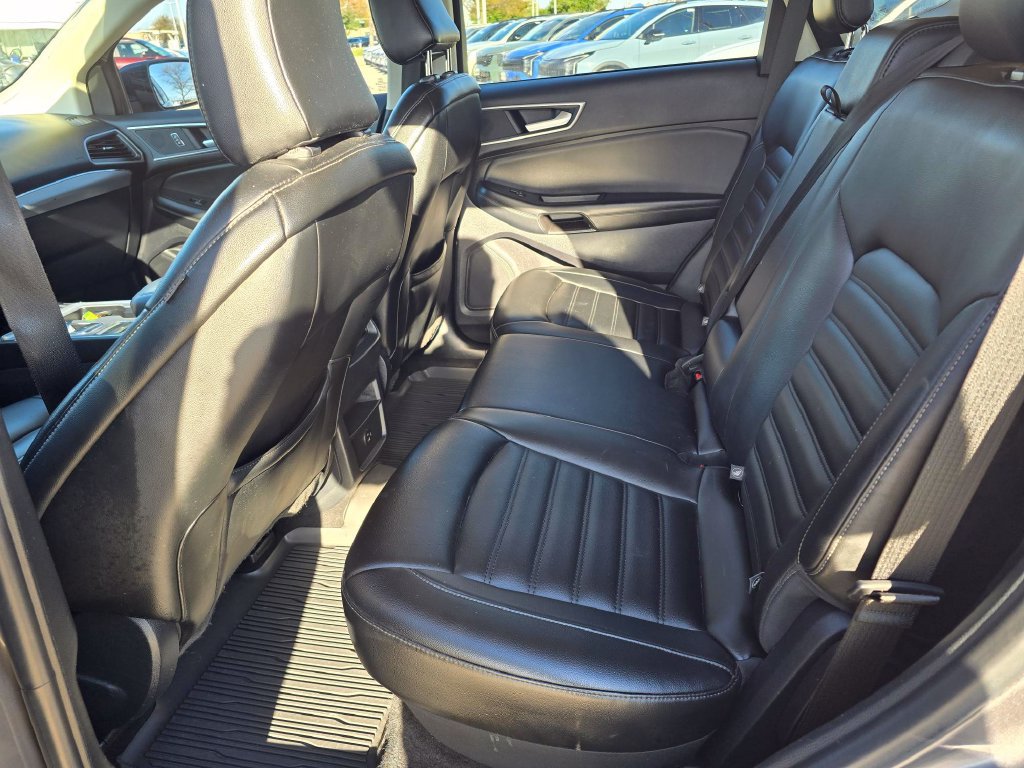 Used 2022 Ford Edge SEL AWD/4WD image 11