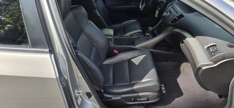 Used 2010 Acura TSX Sedan FWD image 16