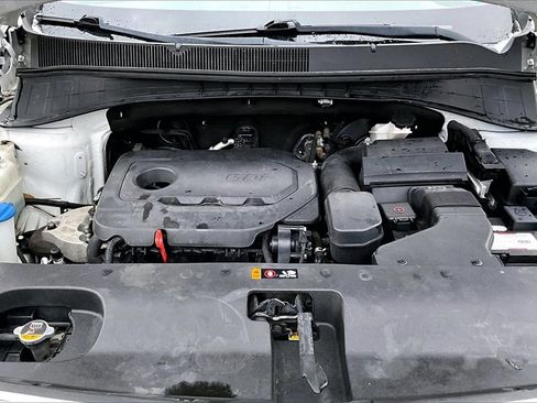 Used 2019 Kia Sorento LX image 28