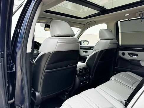 Used 2023 Honda Pilot Elite image 15