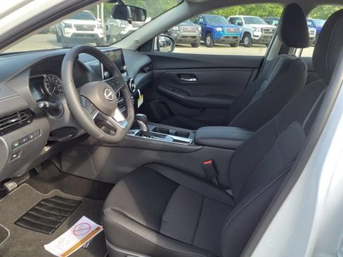 Certified 2025 Nissan Sentra SV w/ All-Weather Package FWD image 5