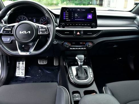 Certified 2023 Kia Forte GT-Line w/ GT-Line Premium Package FWD image 18