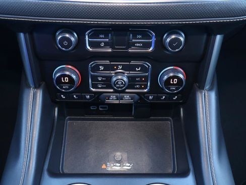 Used 2023 Chevrolet Tahoe Premier RWD image 29