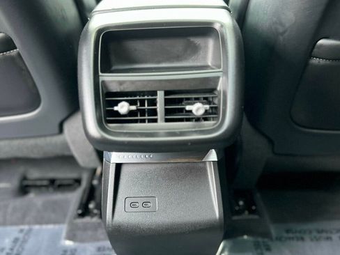 Used 2024 Cadillac Lyriq Luxury AWD/4WD image 18