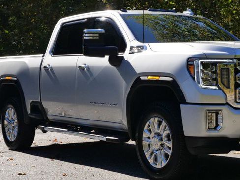 Used 2022 GMC Sierra 2500 Denali image 39