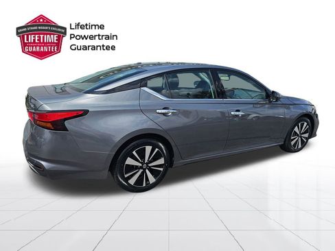 Used 2020 Nissan Altima 2.5 SL FWD image 7