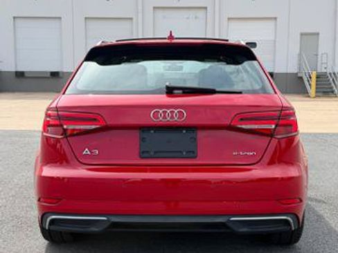 Used 2017 Audi A3 e-tron Premium Plus w/ Technology Package FWD image 5
