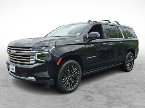 Used 2021 Chevrolet Suburban High Country w/ Premium Package AWD/4WD image 3