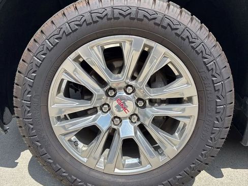 Used 2019 GMC Sierra 1500 Denali w/ Technology Package AWD/4WD image 7