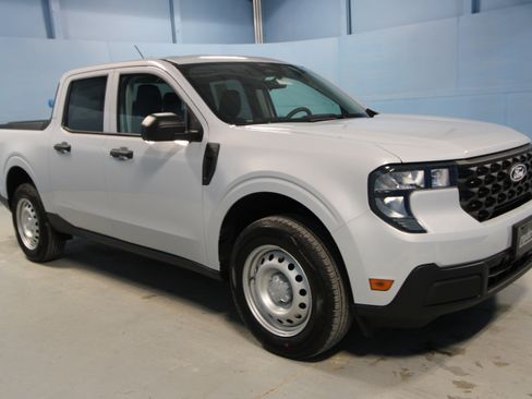 New 2026 Ford Maverick XL AWD/4WD image 1