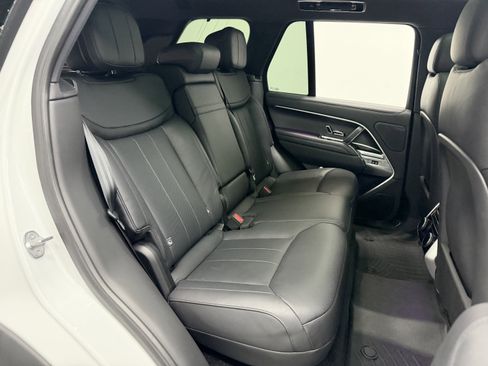 Used 2023 Land Rover Range Rover SE image 13