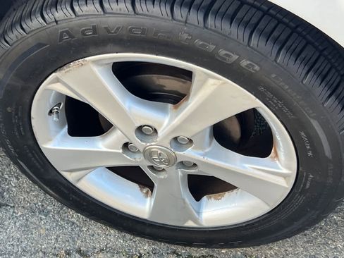 Used 2012 Toyota Corolla LE w/ Premium Pkg FWD image 22