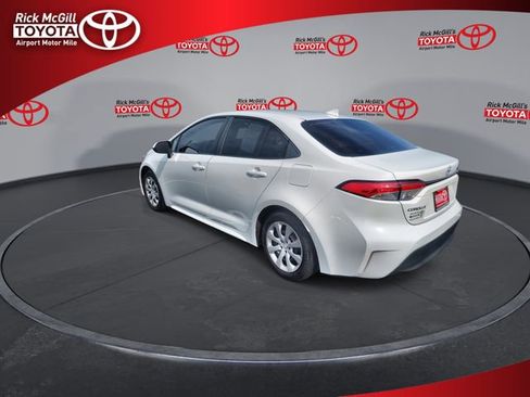 Used 2024 Toyota Corolla LE FWD image 6
