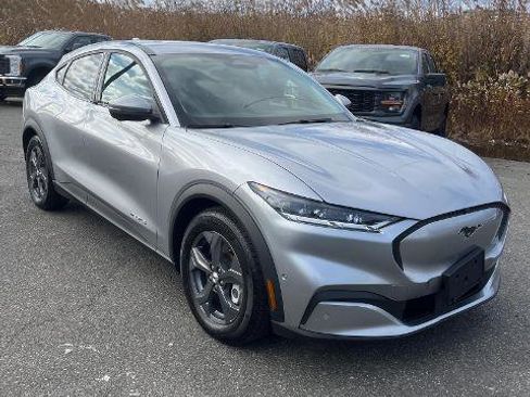 Certified 2021 Ford Mustang Mach-E Select w/ Comfort/Technology Package image 2