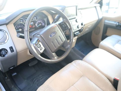 Used 2015 Ford F250 Lariat w/ Lariat Ultimate Package image 35