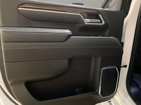 Used 2025 Chevrolet Silverado 2500 LT AWD/4WD image 53
