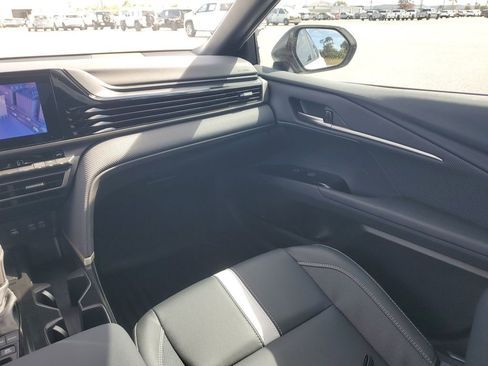 Used 2026 Toyota Camry SE image 11