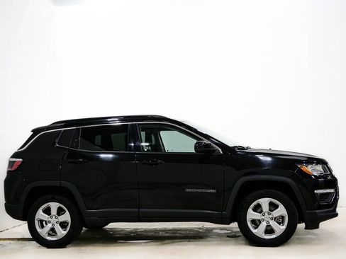 Certified 2021 Jeep Compass Latitude w/ Sun and Sound Group image 5