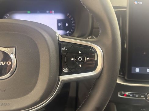 Used 2025 Volvo XC90 B6 Plus AWD/4WD image 10