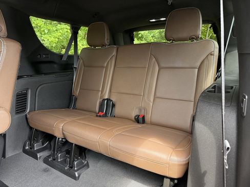 Certified 2024 Chevrolet Suburban High Country w/ Premium Package 2 image 22