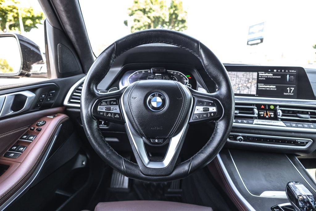 Used 2022 BMW X5 xDrive45e w/ Executive Package AWD/4WD image 22