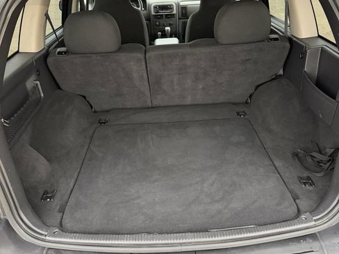 Used 2004 Jeep Grand Cherokee Laredo w/ Convenience Group image 20