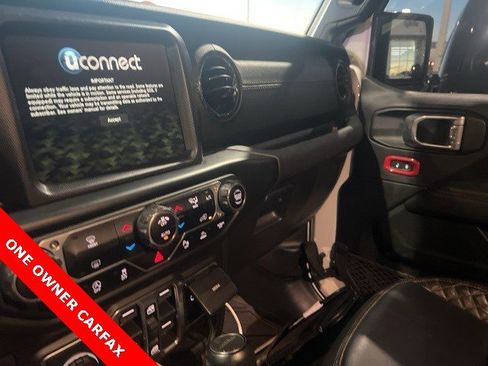 Used 2021 Jeep Gladiator Overland image 6