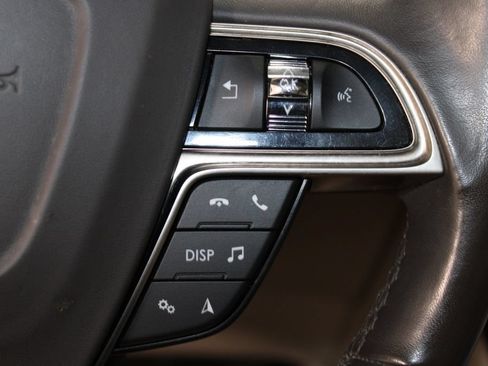 Used 2019 Lincoln Nautilus Reserve FWD image 38