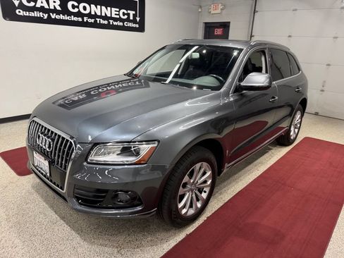 Used 2017 Audi Q5 2.0T Premium w/ Audi MMI Navigation Plus AWD/4WD image 3