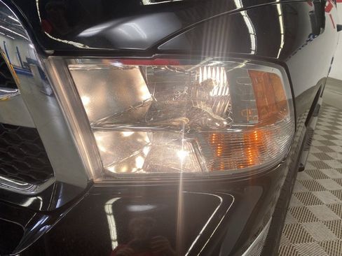 Used 2022 RAM 1500 Classic SLT w/ Electronics Group image 6