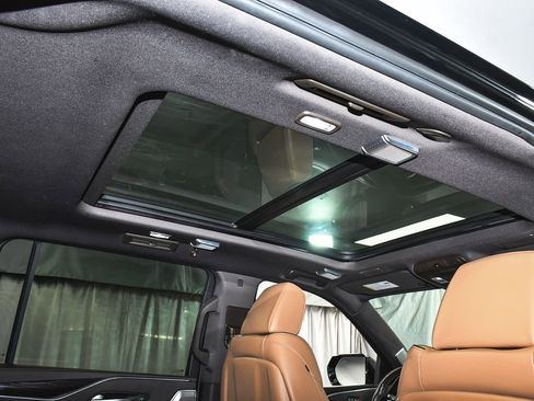 Used 2022 Cadillac Escalade ESV Sport w/ Touring Package AWD/4WD image 55
