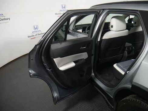 New 2025 Honda Prologue Touring image 9