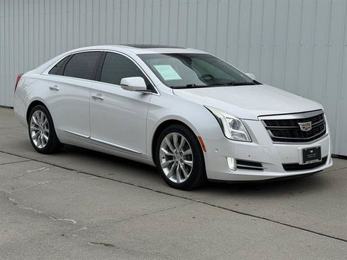 Used 2016 Cadillac XTS Luxury w/ Driver Awareness Package FWD image 2