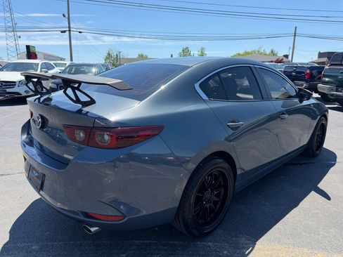 Used 2023 MAZDA MAZDA3 s FWD image 3